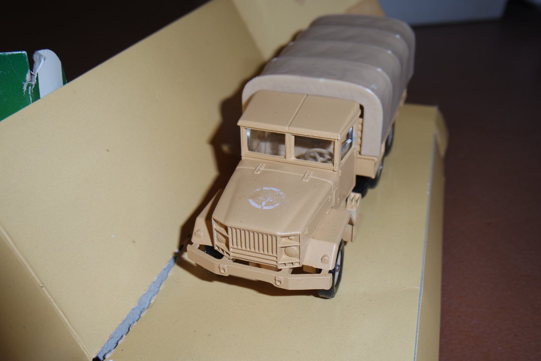 Kit di modellismo & Modellini statici: CAMION MILITAIRE SOLIDO     1/43e – Usato da Avenches venduto da WEBHobby 2