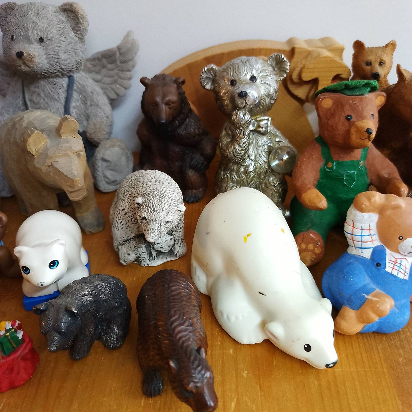 Statuette: Bär - Collezione di 20 orsi. – Usato da Sorengo venduto da 74in 2