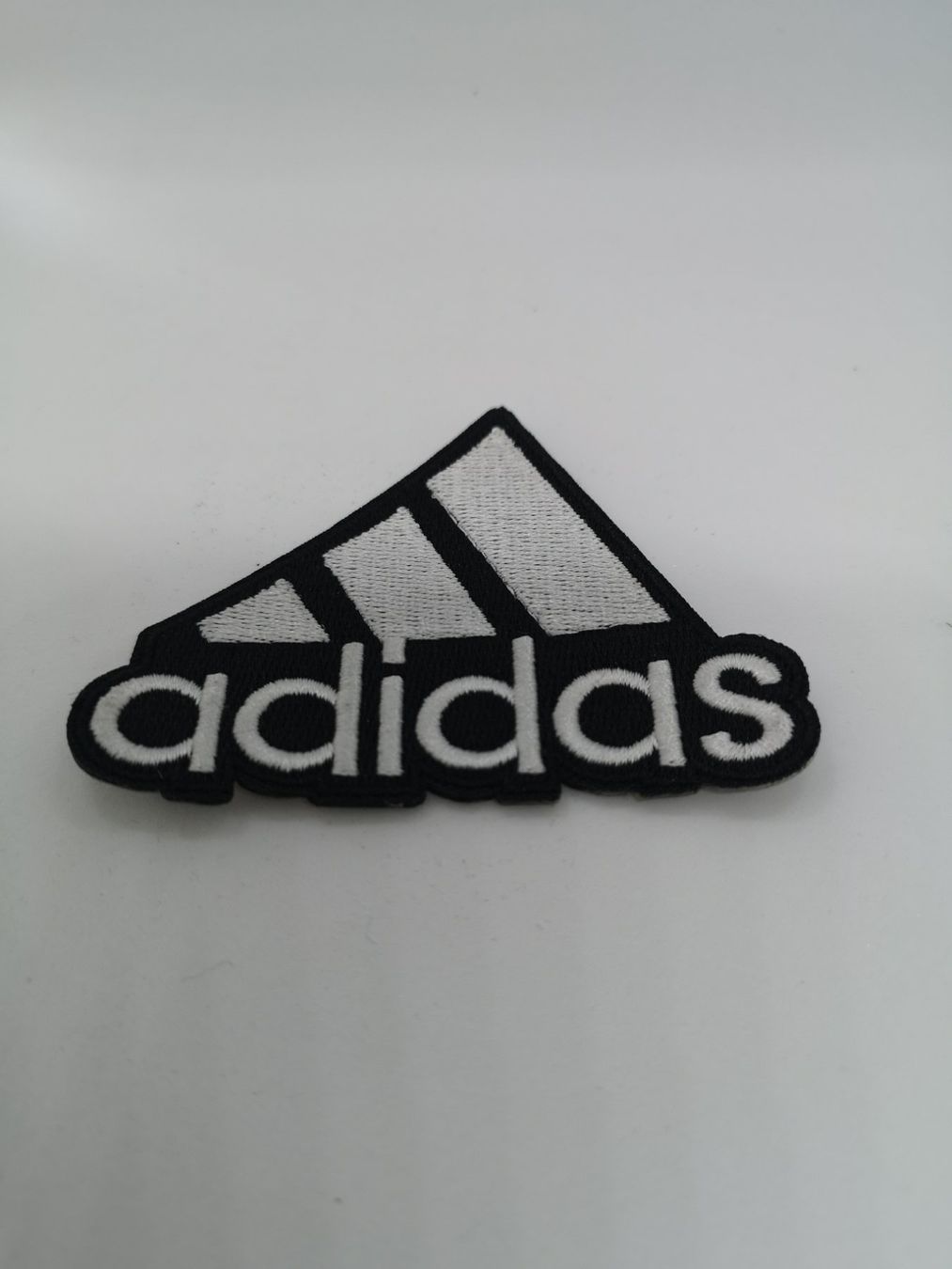 Patches: Adidas Patch zum aufbügeln – Neu (gemäss Beschreibung) aus Rüegsauschachen von