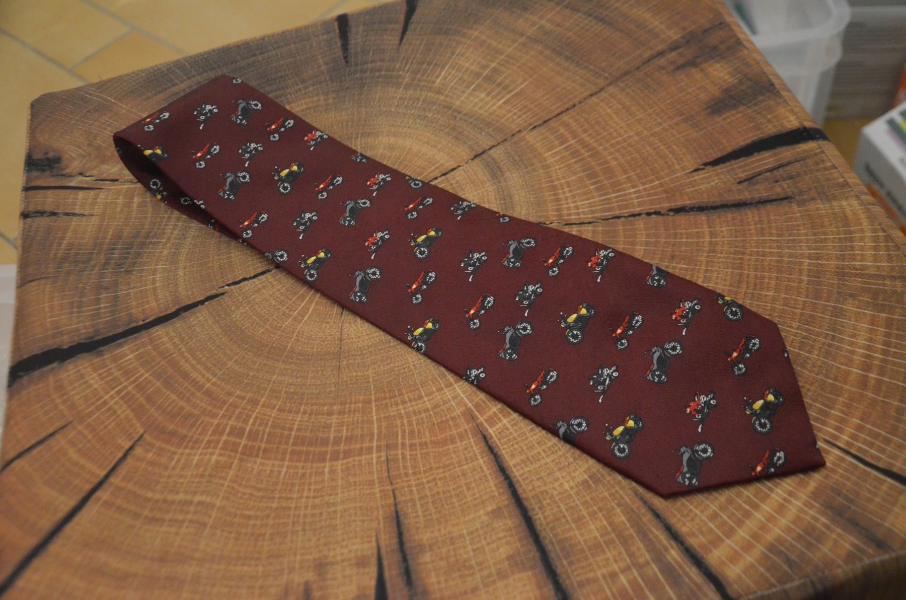 Cravatte: KRAWATTE - (P) – Nuovo (secondo la descrizione) da Chiasso venduto da Dolly015