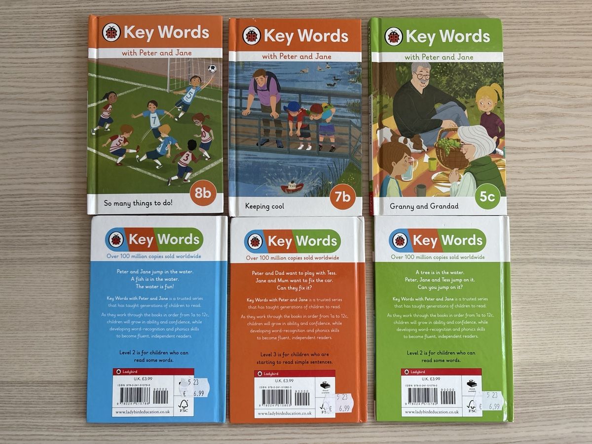Livres: Key Words with Peter and Jane 2a, 3b, 5c, 7b, 8b – Neuf (Voir description) à Luzern par One0911 1