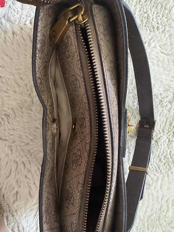 Taschen für Damen: Guess Handtasche  – Gebraucht aus Zürich von val_99cm 4