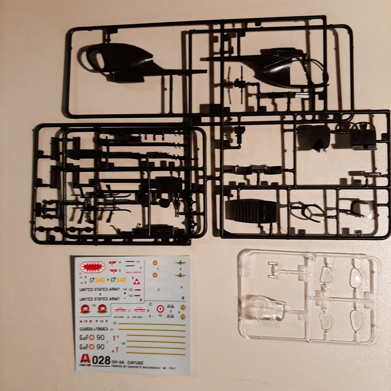 Italeri Kit di modellismo & Modellini statici: 697 ... Boeing OH-6 A Cayuse ... Italeri 028 – Usato da Bonstetten venduto da Benibanny59 3