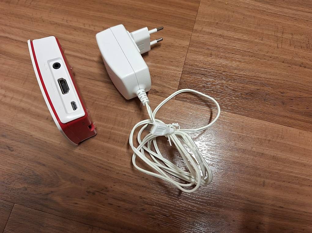 Raspberry Pi Elektronikbauteile: Raspberry Pi 3 Model B+ – Neu (gemäss Beschreibung) aus Weissbad von DaPeTa 1