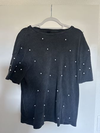 Damen T-Shirt mit Perlen Grösse M guter Zustand