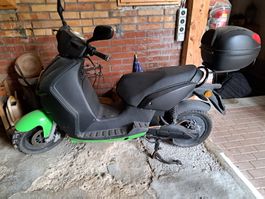 Vengo E-Roller