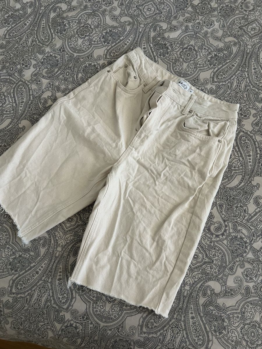 Na-kd Jeans: Bermuda Nakd taille 36  – D'occasion à Lausanne par van_l9k7