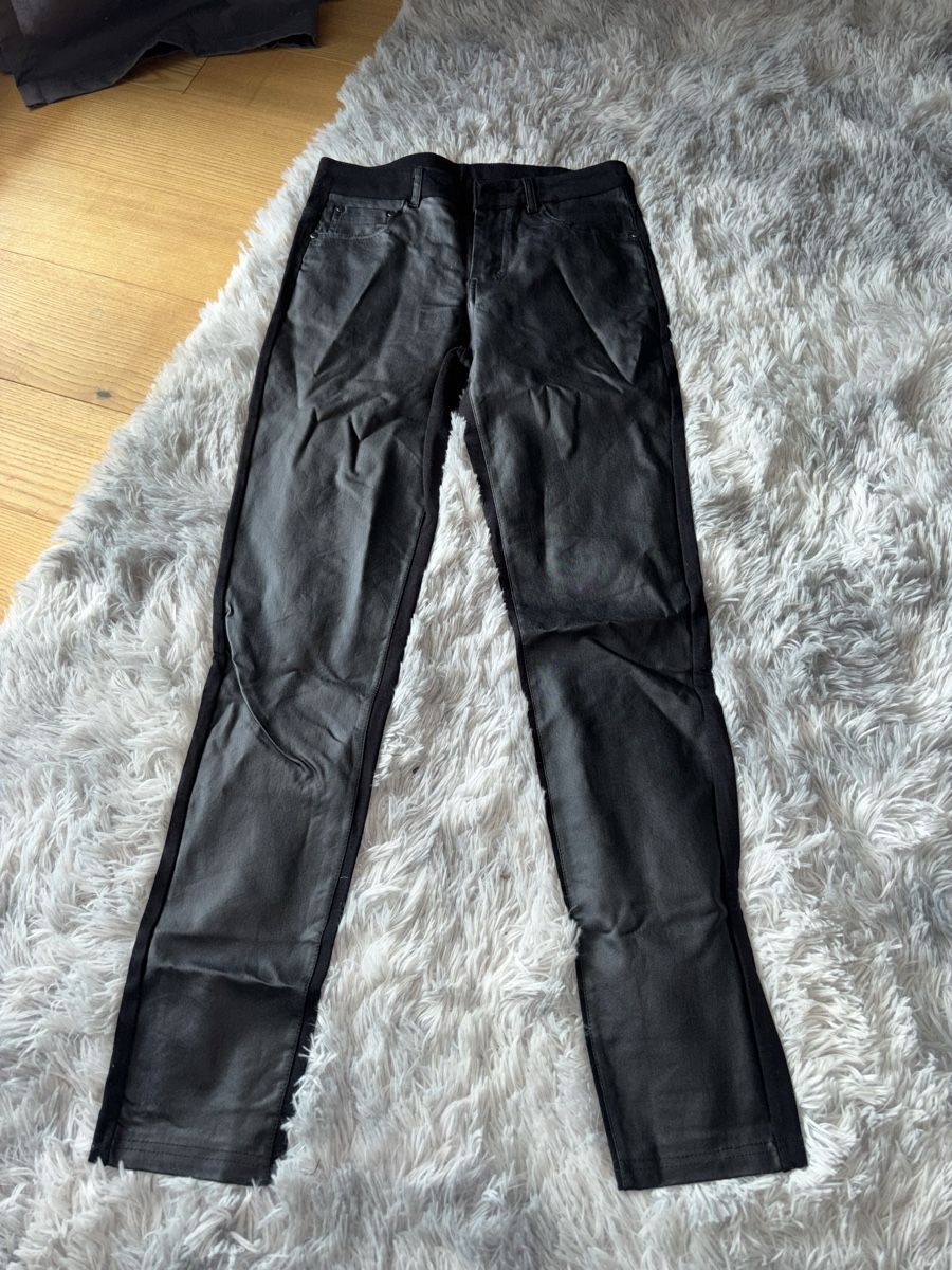Hosen: Hose mit Lederimitat – Neu (gemäss Beschreibung) aus Itingen von jessi811