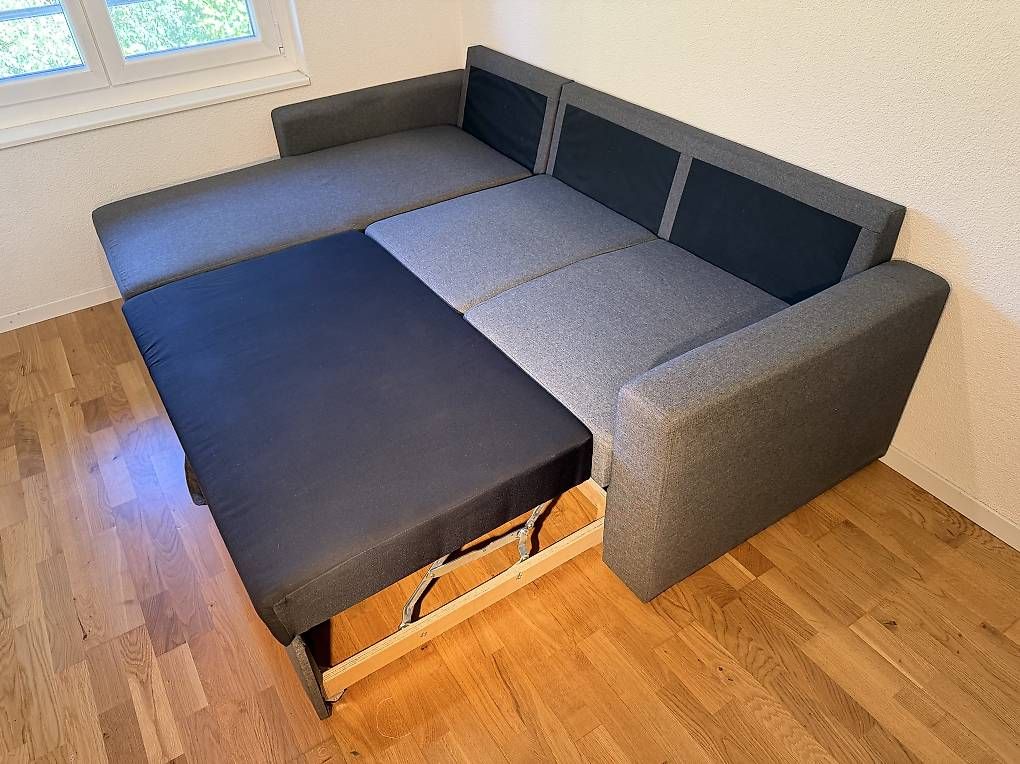 Divani: Bequemes Stoffsofa / Bettsofa  – Usato da Tann venduto da ScottyA 4