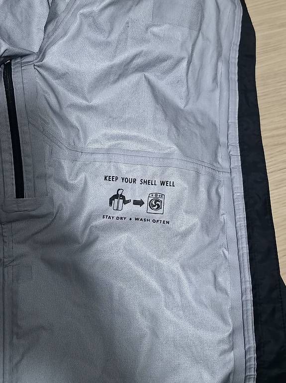 Patagonia Giacche: Patagonia Torrentshell 3L Rain Jacket – Usato da Genève venduto da smx_2sks 3