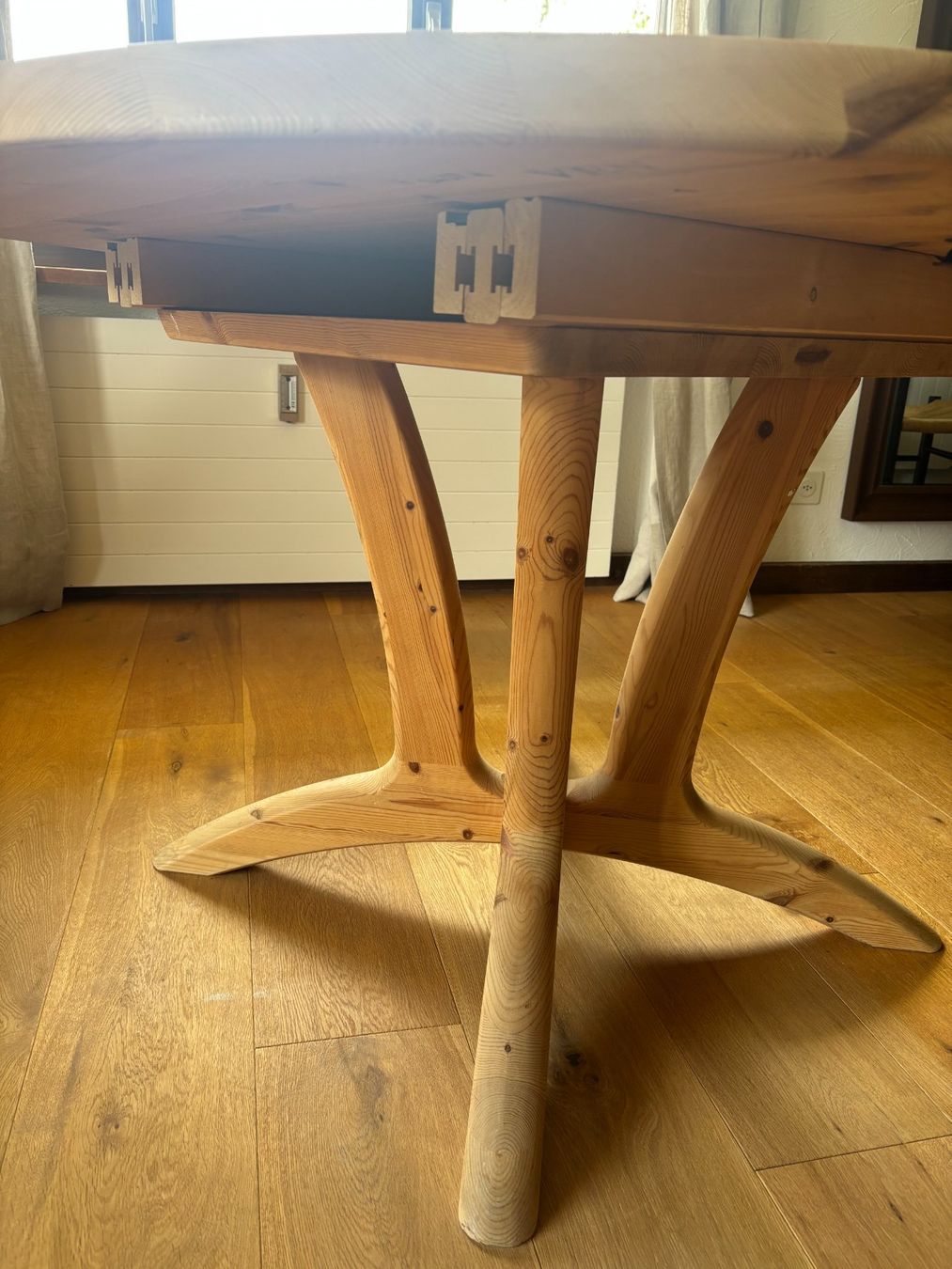 Tische: Runder Holztisch – Gebraucht aus Klosters von sch_r7kr 1