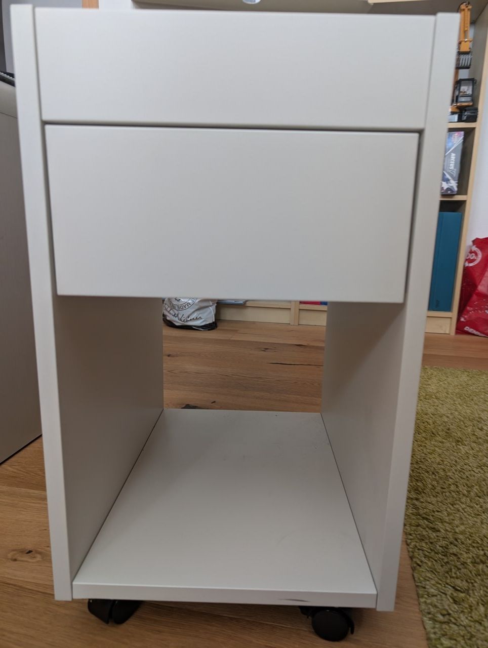 Ikea Banconi: Rollcontainer von Ikea weiss 47x35x60cm mit Schublade – Usato da Küblis venduto da Ena099 1