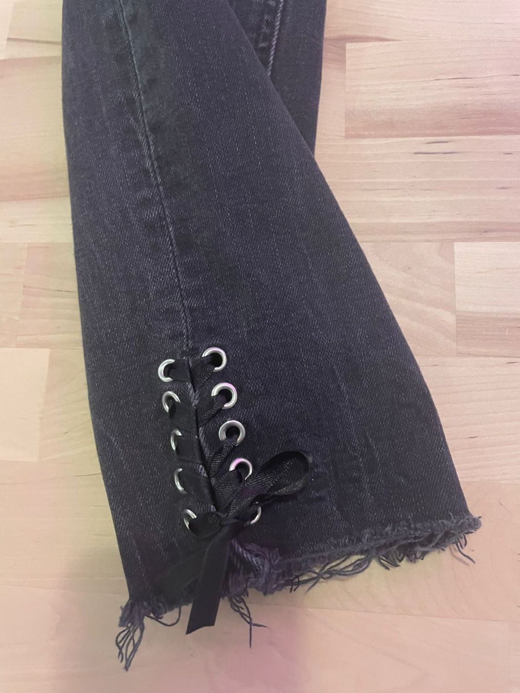 Zara Jeans: Zara Premium Jeans – Usato da Basadingen venduto da ChristabelsCloset 1