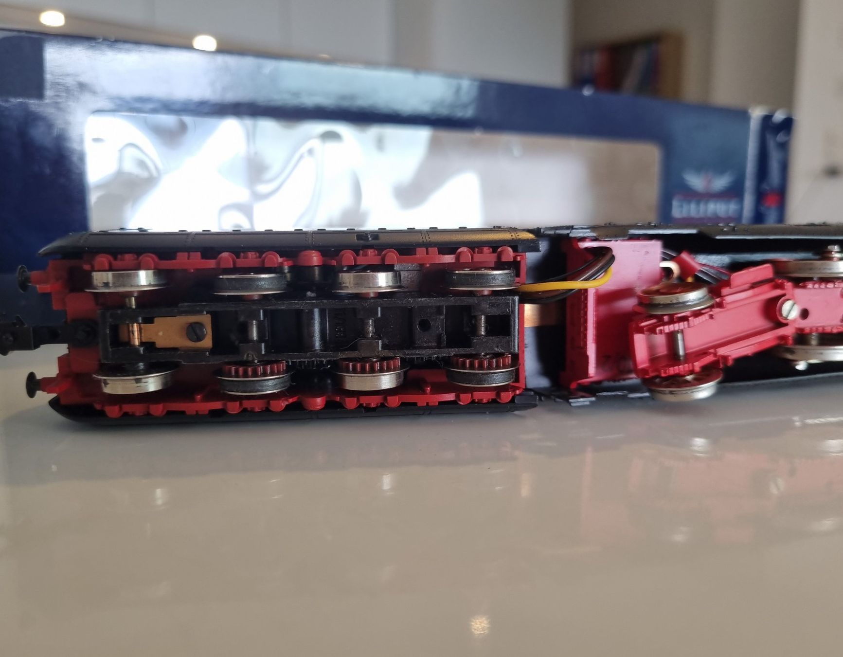 Fleischmann Modelleisenbahnen: Fleischmann DR Stromlinienlok 4172 DCC Digital – Gebraucht aus Zürich von nibadi 4