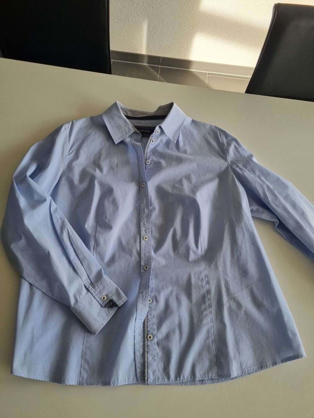 Camicette: Gr. 46 Hemdbluse Gerry Weber hellblau – Usato da Sutz venduto da Dalilea 1
