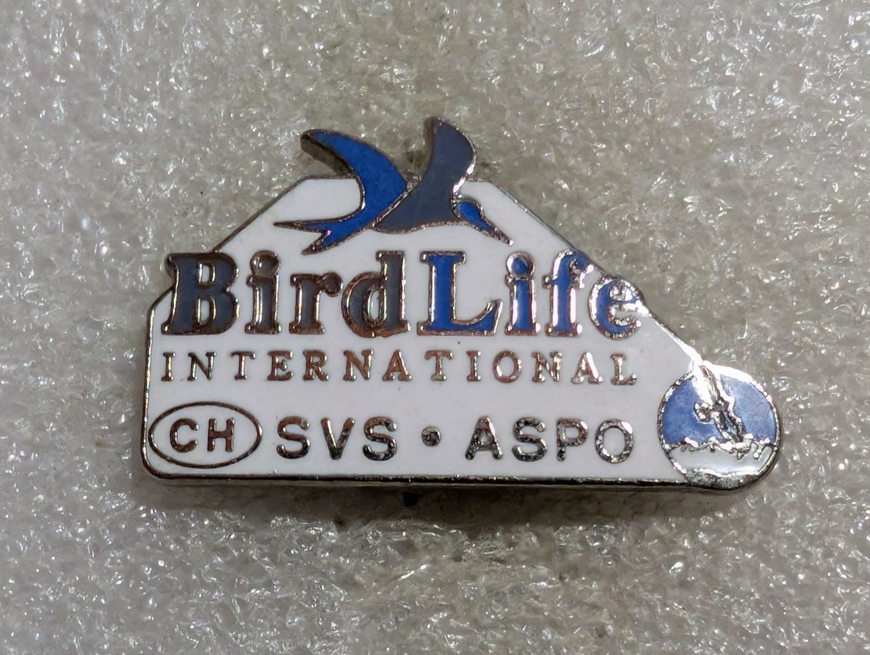 Plaketten & Abzeichen: Ansteckbutton 242: Birdlife – Gebraucht aus Oppligen von Pin-Fall-Shop