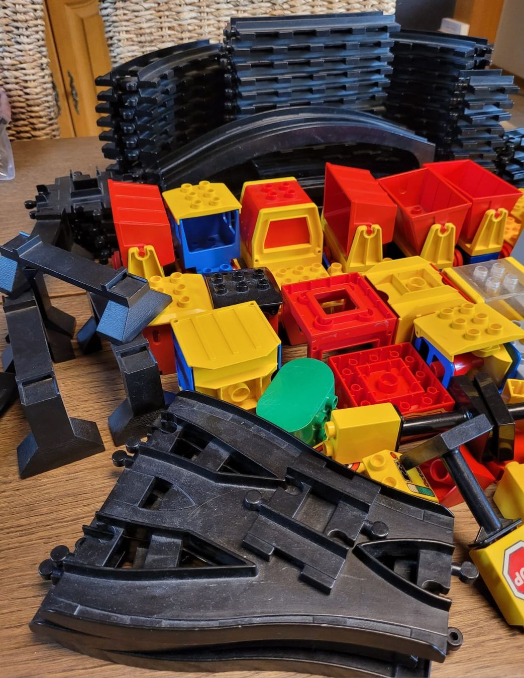 Lego Spielzeuge: LEGO DUPLO Eisenbahn Set – Gebraucht aus Sonceboz-Sombeval von ter_9rc5 2