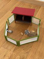 Schleich-Hasenstall mit Zubehör