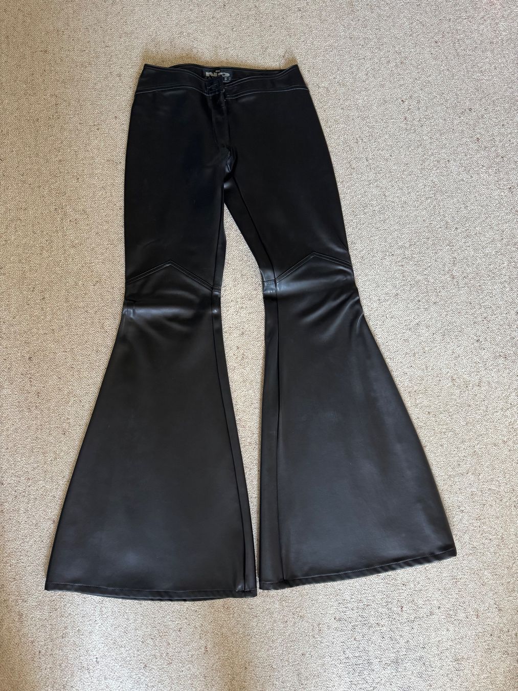 Pantaloni: Schwarze Schlaghosen Gr. 28 top! – Usato da Bern venduto da Moonsleeper