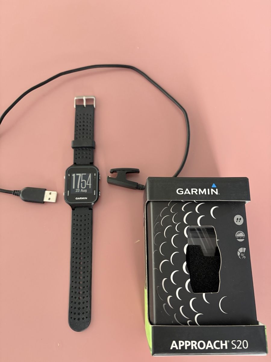 Garmin Smartwatch: Garmin Approach S20 Golfuhr – Gebraucht aus Bonstetten von Keynes