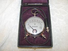 Vintage VOLTMETER sehr schön Strommesser