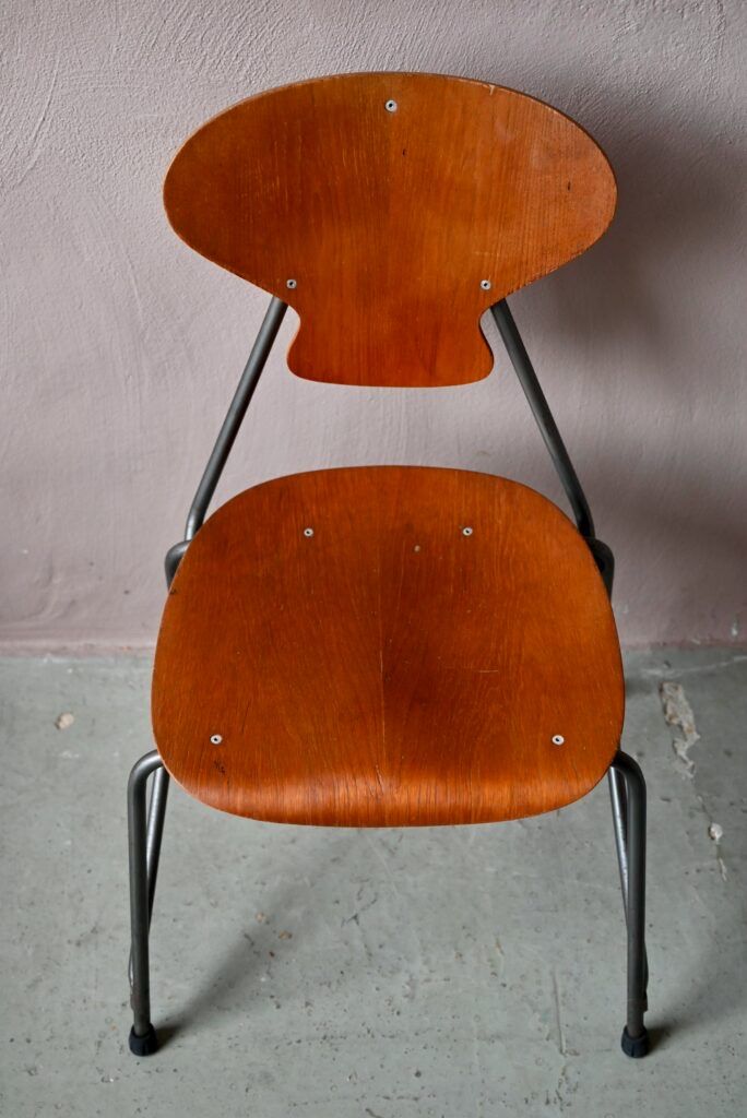 Sedie: Chaises danoises de Steen Eiler Rasmussen & Kai Lyngfeldt – Usato da COLMAR venduto da Sophiebellelurette 7