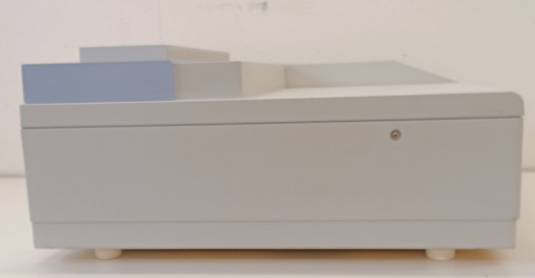 Accessori da laboratorio: Perkin Elmer Lambda 35 UV/Vis Spectrophotometer – Difettoso da Niederdorf venduto da LeptonAG_Labor 2