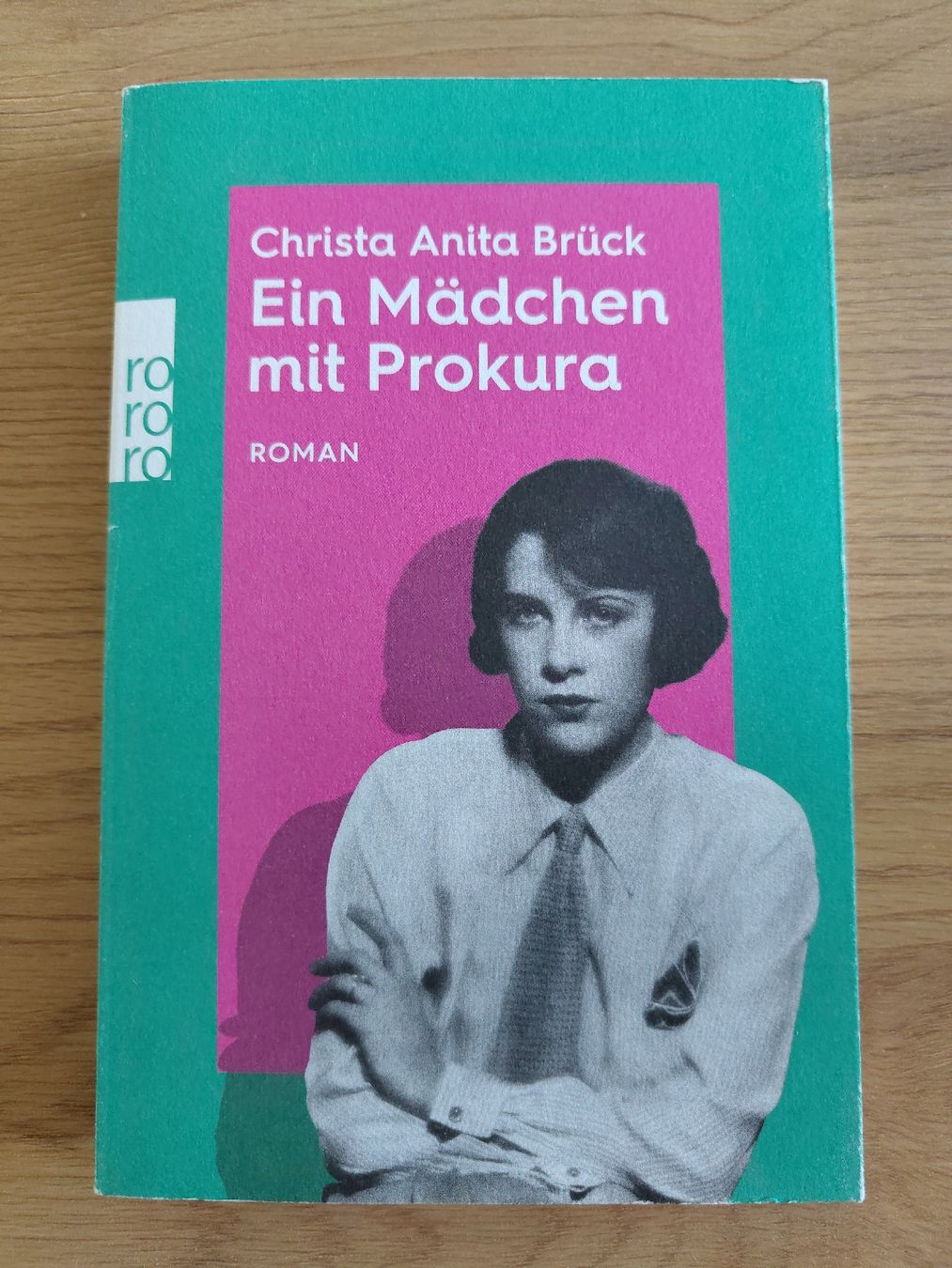 Livres: Ein Mädchen mit Prokura – D'occasion à Biel/Bienne par chr_27tj