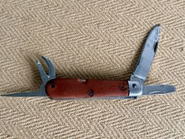 Altes Soldatenmesser Taschenmesser WENGER 1944 