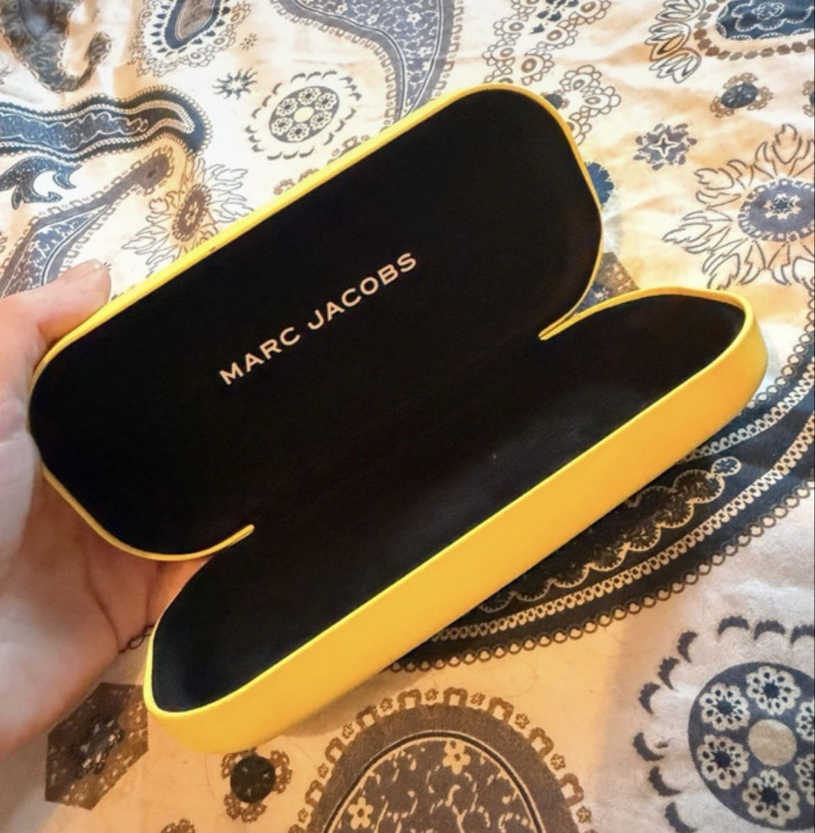 Marc Jacobs Altro in  Abbigliamento & Accessori: Marc Jacobs Brillenetui – Usato da Basel venduto da Brunner.T 1