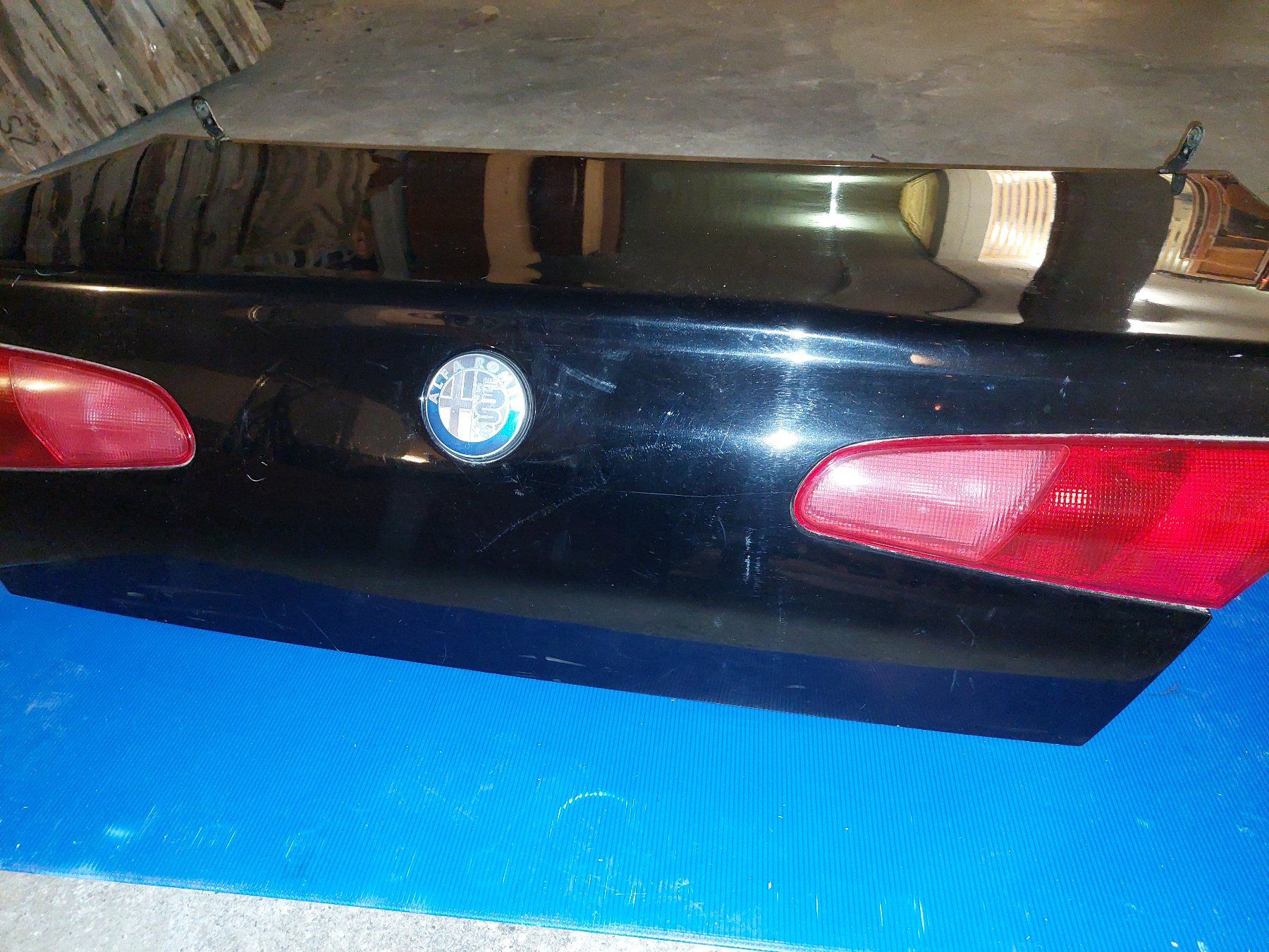 Alfa Romeo Tutti pezzi di ricambio auto: ALFA ROMEO 166 HECKKLAPPE – Usato da Spiegel b. Bern venduto da Natix 4