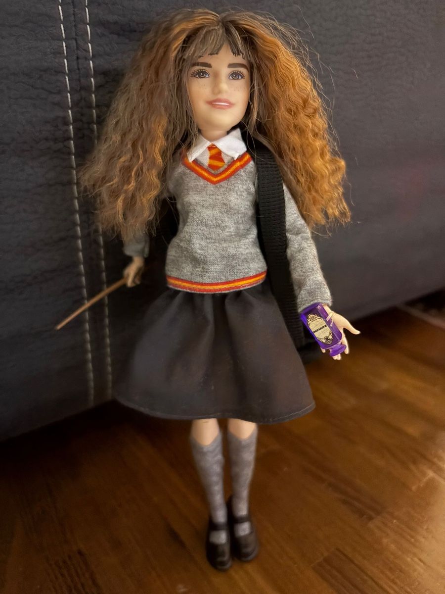 Bambole: Hermine Granger Puppe mit Zubehör-Set – Nuovo (secondo la descrizione) da Weite venduto da Quarantino 1