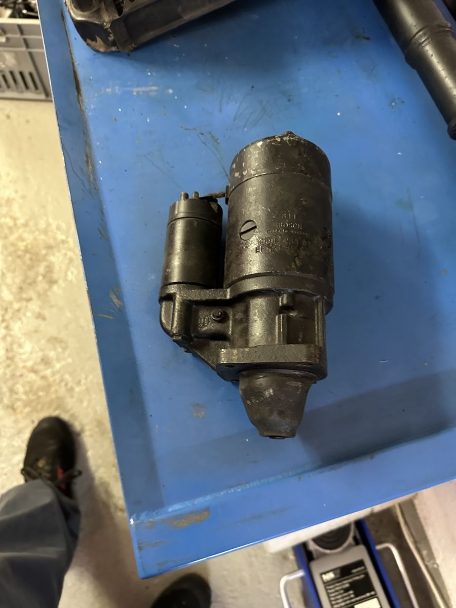 Alfa Romeo Tutti pezzi di ricambio auto: Alfa 75 Twin Spark Anlasser – Usato da Kriens venduto da alfaracer