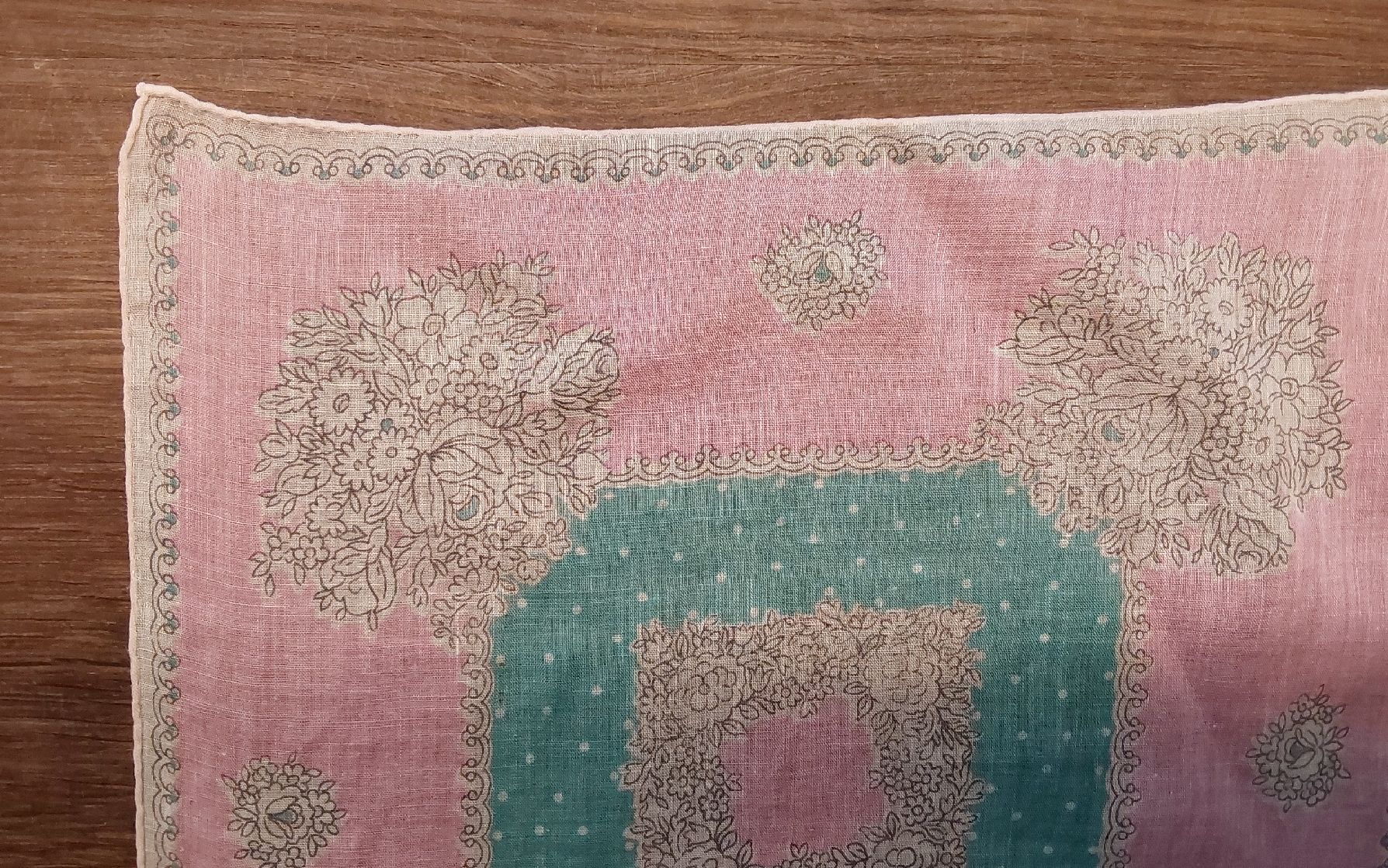 Altro in  Abbigliamento & Accessori: Taschentuch Motiv Blumen – Usato da Köniz venduto da scopello12 1
