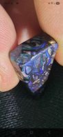 Schöner Boulder Opal Edelstein