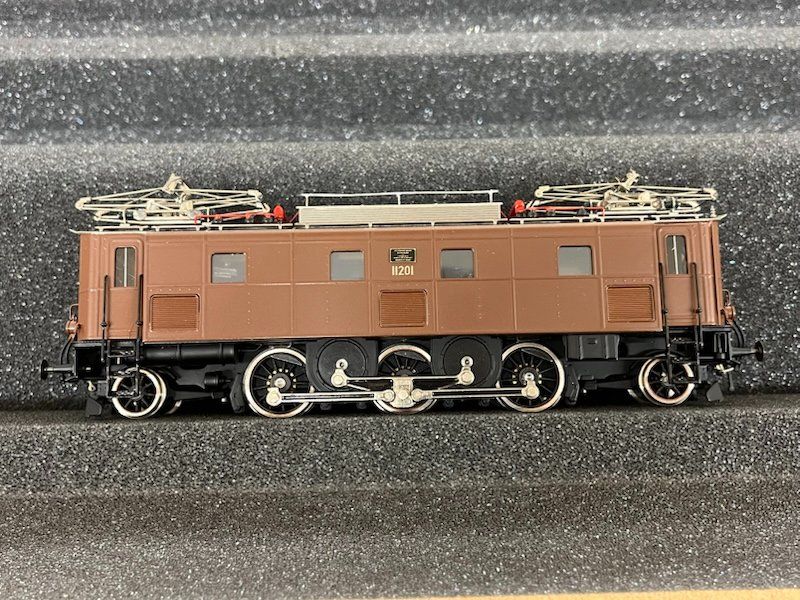 Metropolitan Modellini di ferrovie: SBB Be 3/5 Metropolitan Ho DC – Usato da Büsserach venduto da ModellbahnDepot 4