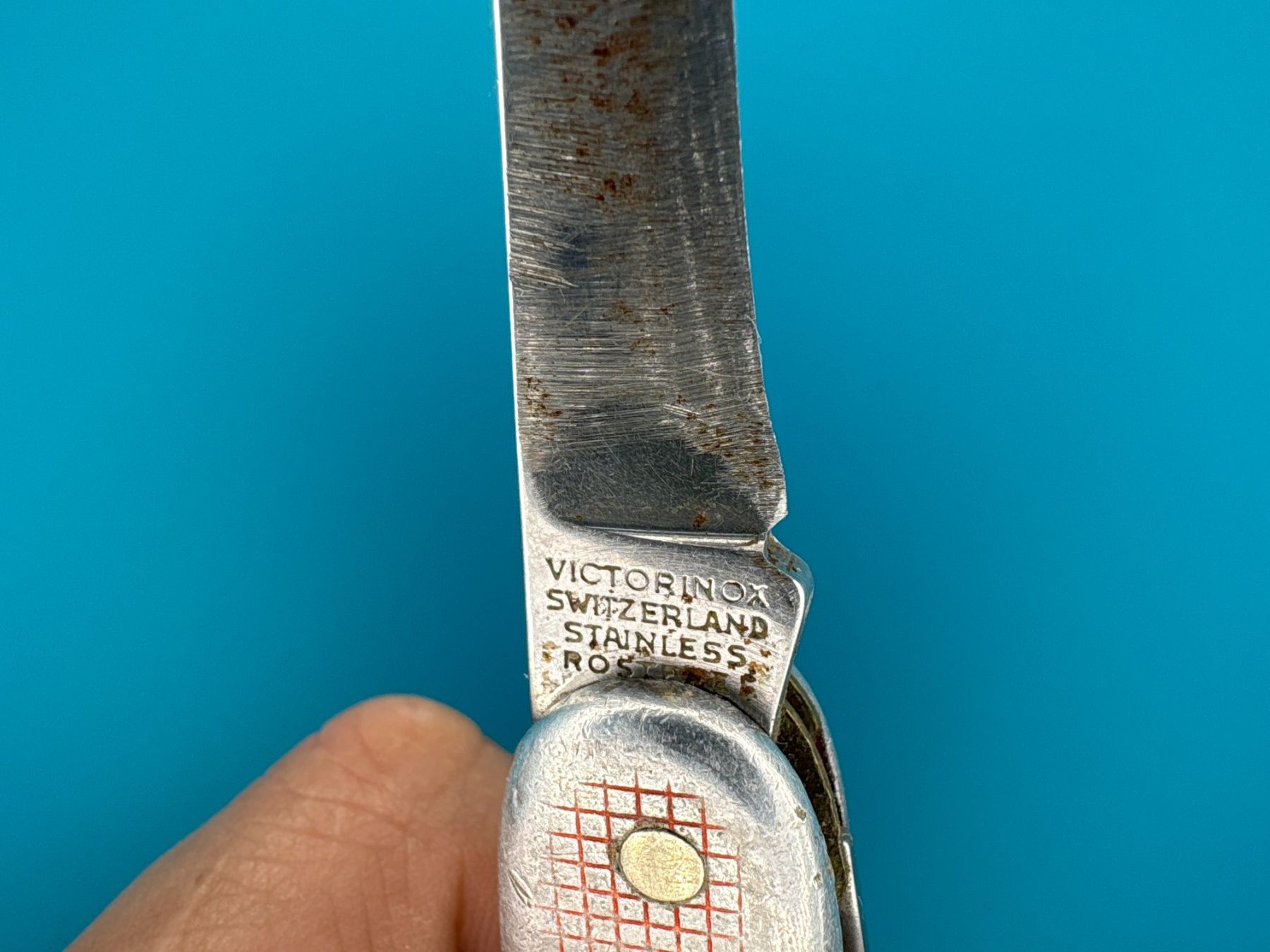 Victorinox Taschenmesser: Stark genutztes Elinox Victorinox – Gebraucht aus Elgg von Jo_Naj 2