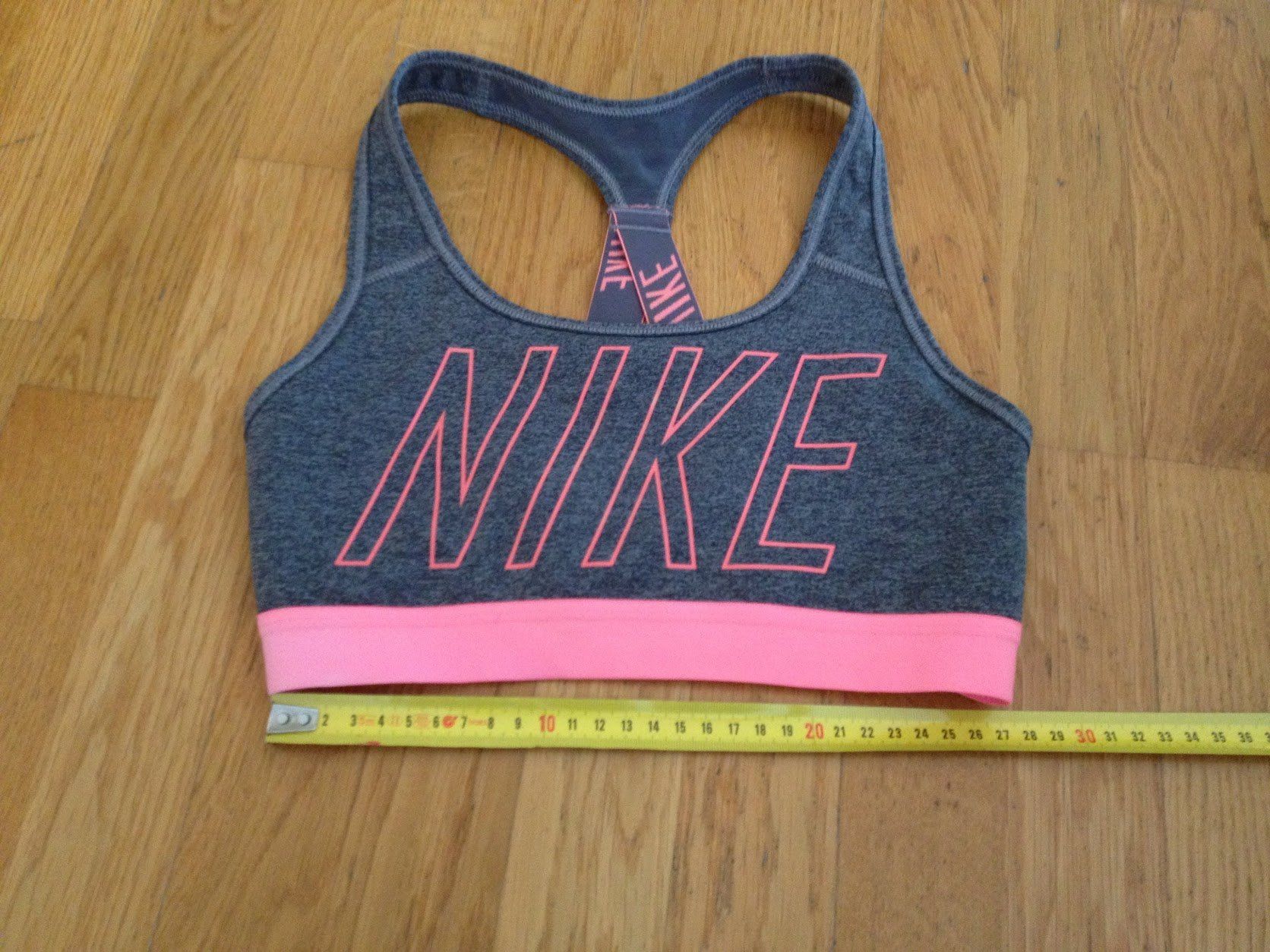 Nike Tops: Sport Top Nike – D'occasion à Dübendorf par Fip05 2