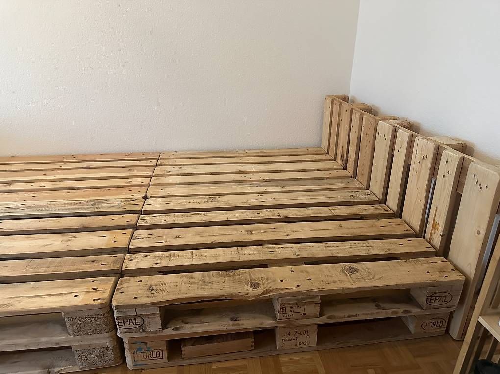 Betten: Palettenbett – Gebraucht aus Basel von dzs_gjy7 1
