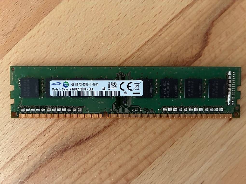 Memoria / RAM: Samsung DDR3 4 Gb PC3-12800 – Usato da Hirzel venduto da mak_9tmr