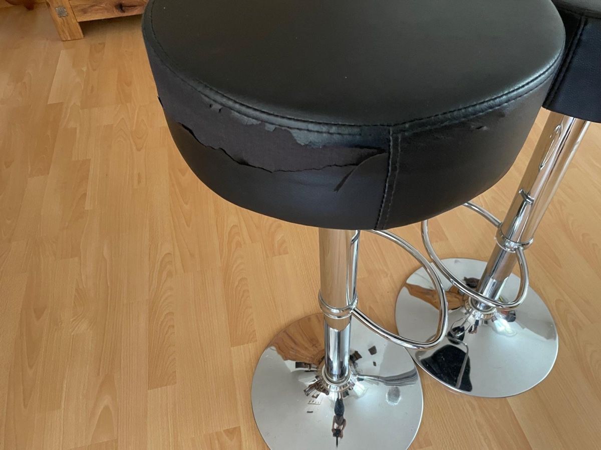 Sgabelli: Barhocker 2er Set schwarz Kunstleder gebraucht – Usato da Hombrechtikon venduto da baersandro 1