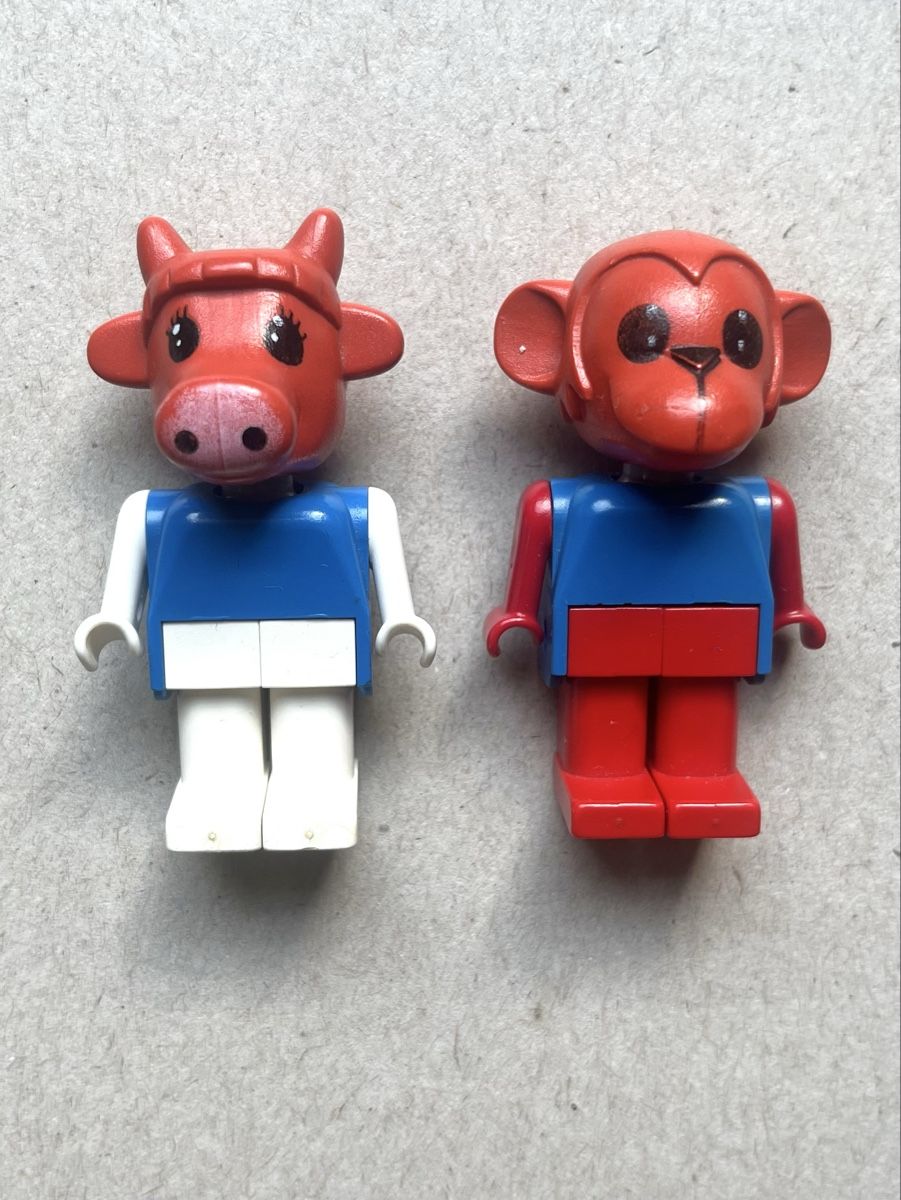 Lego Spielzeuge: 2 Lego Fabuland Figuren – Gebraucht aus Jonschwil von Theswissmiss