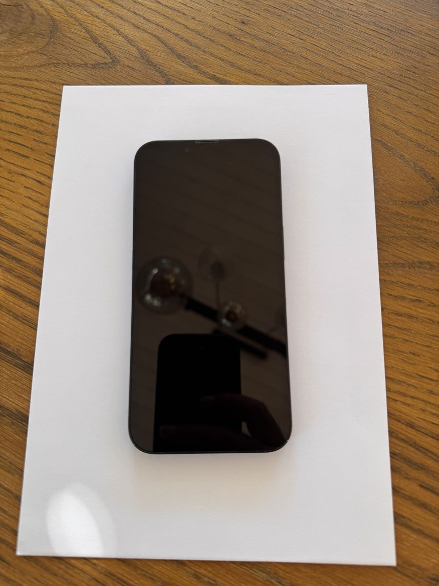 Apple Telefoni cellulari / Smartphones: Iphone 13 128GB Schwarz – Usato da Sarnen venduto da Qwertziop74 1