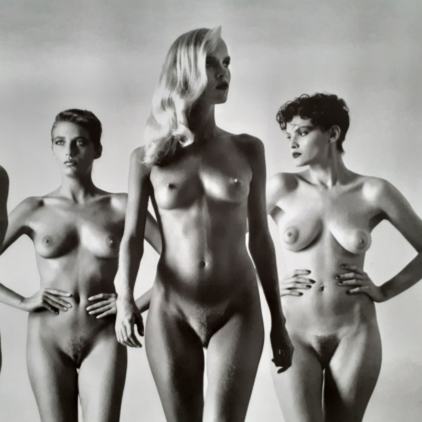 Foto & Immagini: Helmut Newton, "They are coming"  Grossformat 1994 – Usato da Basel venduto da Luge 4