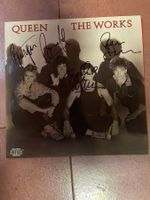 Signierte LP von Queen  The Works