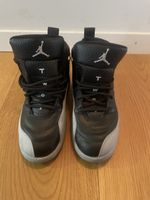 Nike Air Jordan 12 Retro „Barons“ – Grösse 32 – neuwertig
