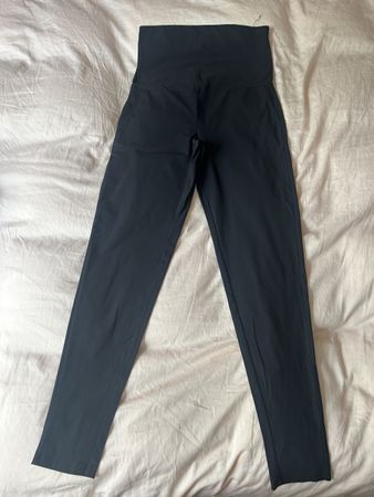 Comfortable Black maternity trousers 