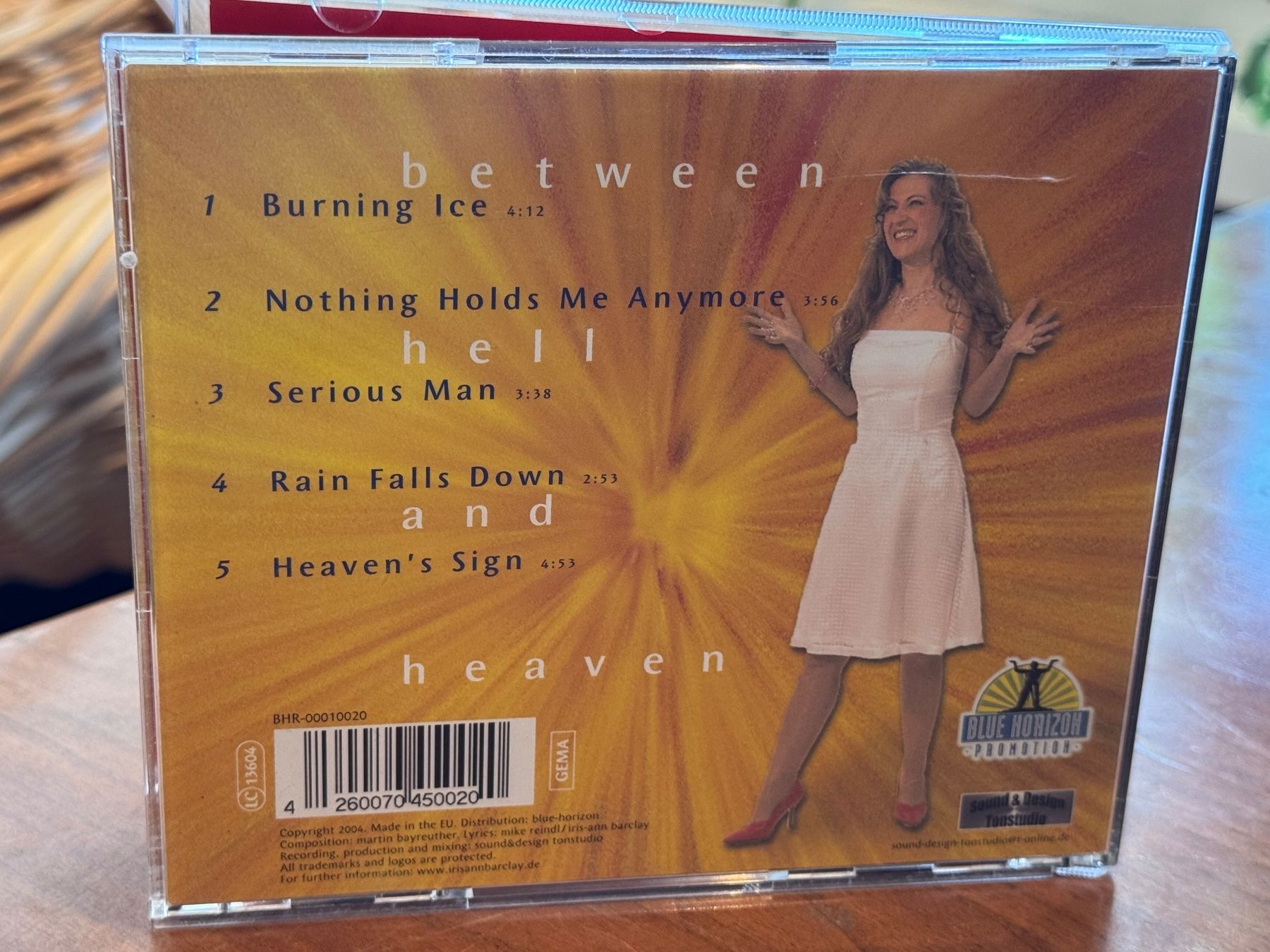 CD: Iris Ann Barclay - Between Hell And Heaven - HG41B – Usato da Küsnacht ZH venduto da pdproject 1