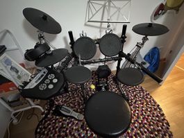 Roland TD-6V V-Drums electronic drum kit with accessories