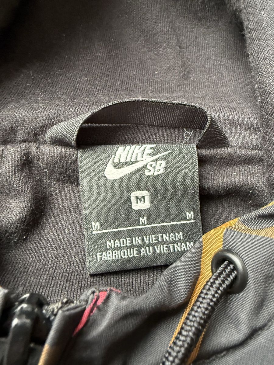 Nike Giacche: Nike SB Plaid Anorak Jacket Size M  – Usato da Eglisau venduto da ten_8s6q 1